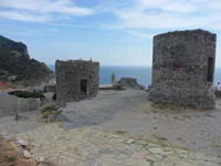 click to zoom - 1.37 MB Portovenere, The Mills - Remains of ancient buildings<br>
4320x3240, 1.37 MB