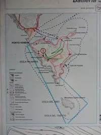 click to zoom - 1.10 MB Palmaria Island - Map of the island<br>3240x4320, 1.10 MB